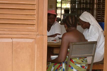 Farmaceuticos en Accion Benin Abomey Visita Consulta