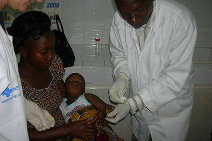 Farmaceuticos en Accion Costa de Marfil Abidjan consulta médica
