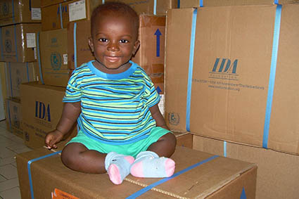 Farmaceuticos en Accion Gabón Libreville Niño