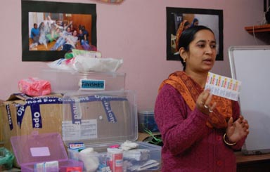 Farmaceuticos en Accion India Varanasi Farmacia
