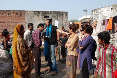 Farmaceuticos en Accion India Varanasi Promotor