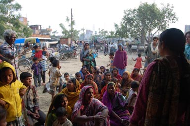 Farmaceuticos en Accion India Varanasi Slums del Sigra 2
