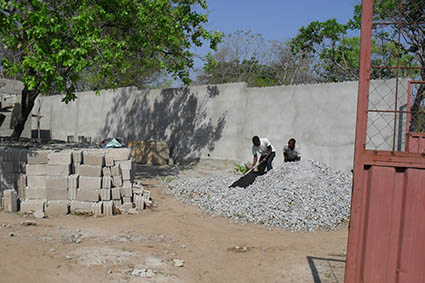 Farmaceuticos en Accion Mozambique Nampula Valla