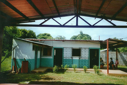 Farmaceuticos en Accion Nicaragua Dispensario