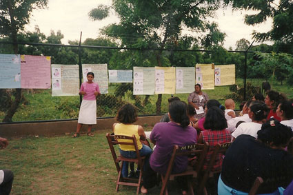 Farmaceuticos en Accion Nicaragua Charla promotoras de salud
